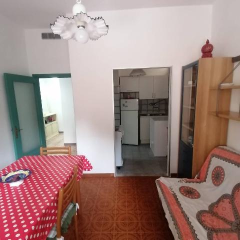 3-room flat in Via Camillo Benso di Cavour, Follonica - Photo 1