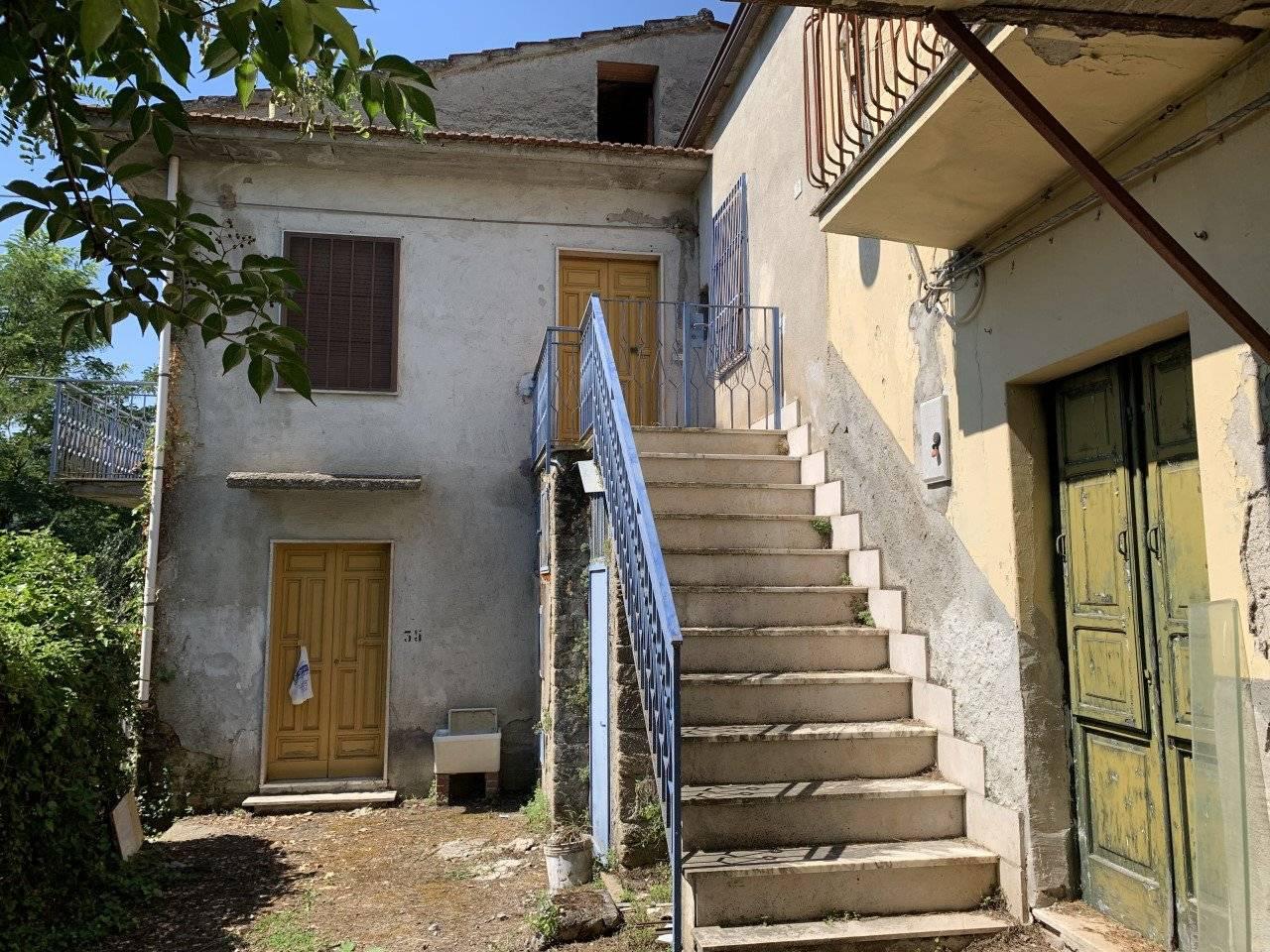 Casa indipendente in vendita a Sant'Angelo A Cupolo