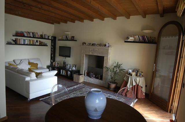 Terraced house in Via Emilia Parmense, Piacenza - Photo 1