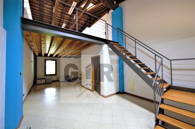 main gallery real estate image