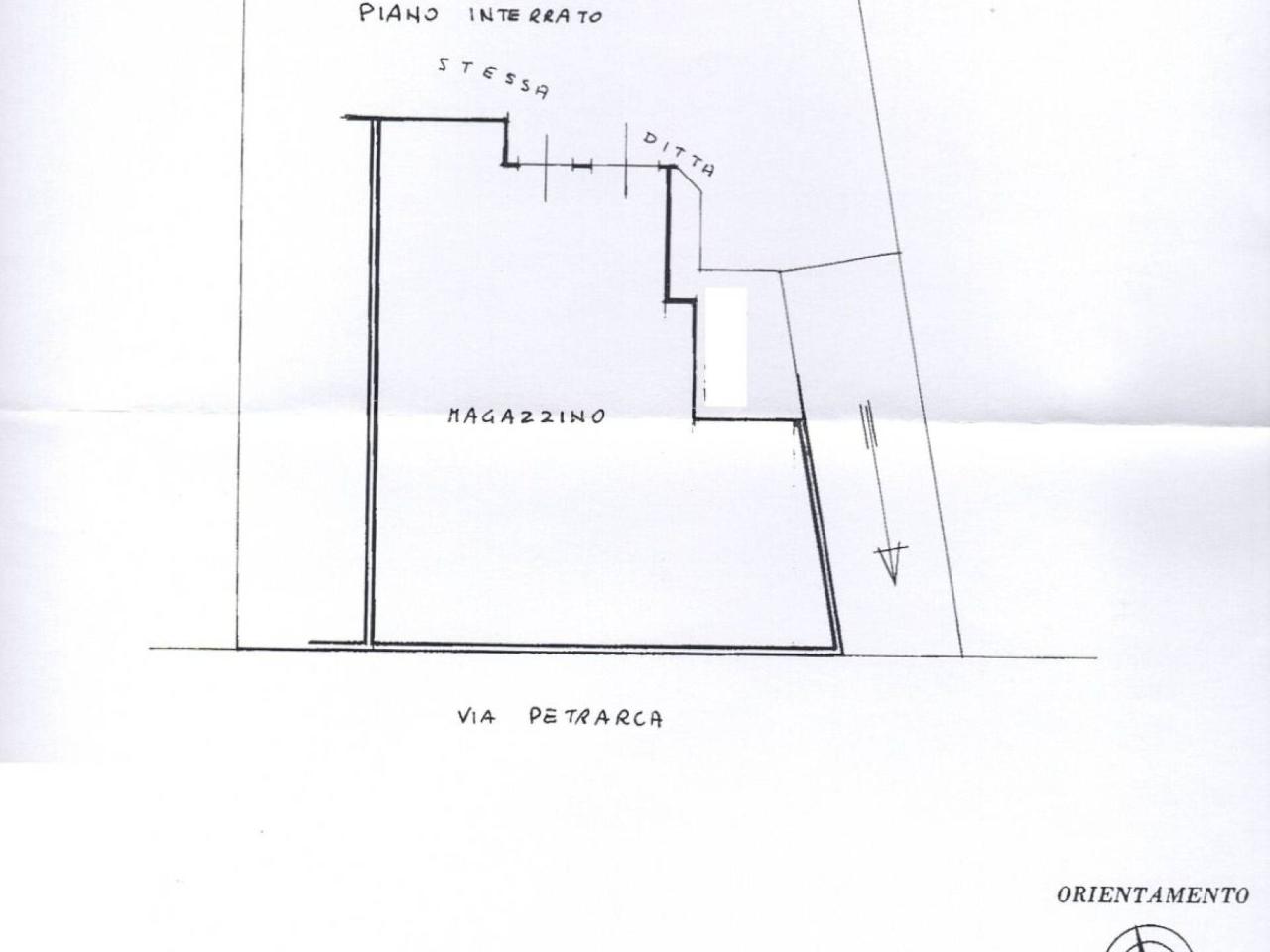 Magazzino in Via Francesco Petrarca 3, Vercelli, {3} - Foto 1