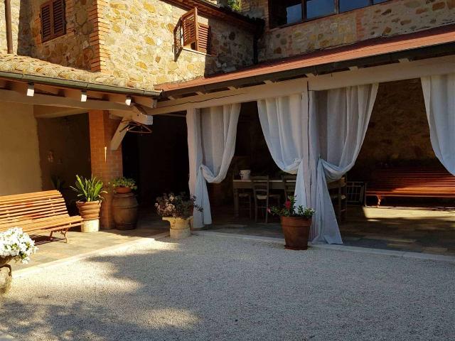 Country house or cottage, Manciano - Photo 1