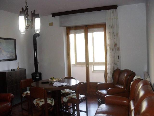 Apartament in P.Za Garibaldi, Scansano - Photo 1