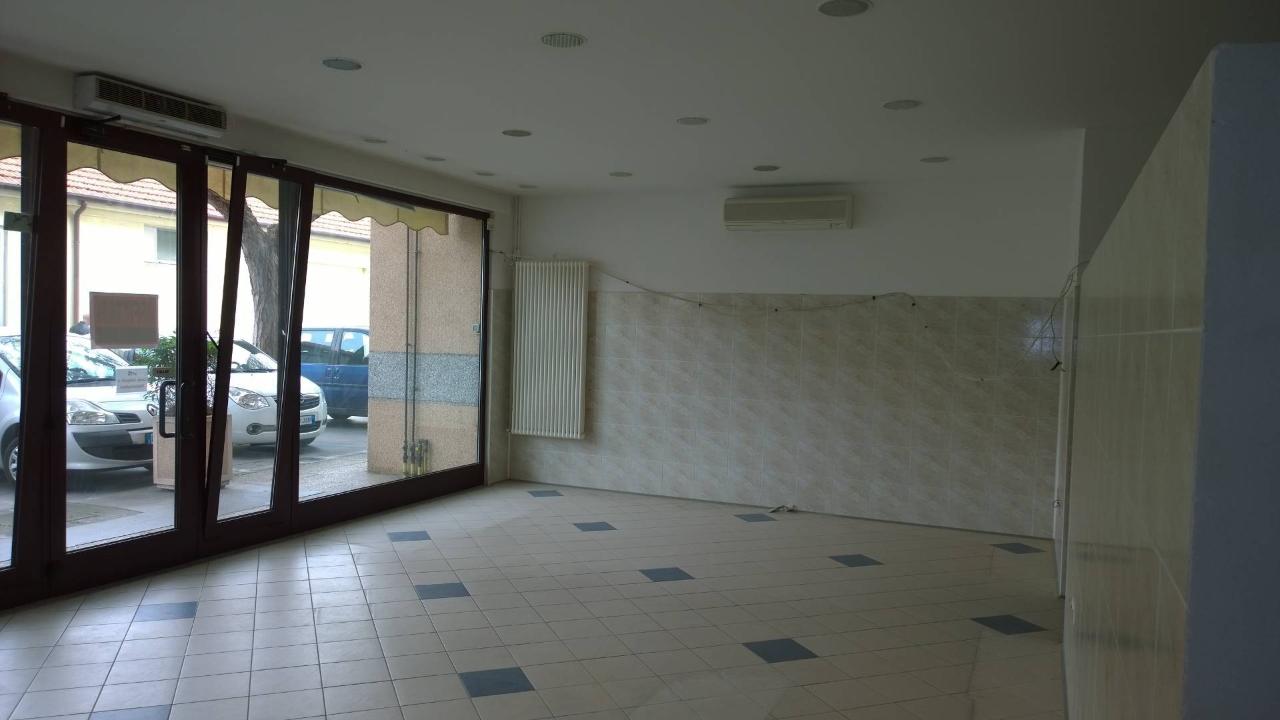 Negozio in Via Fusconi 00, Cervia, {3} - Foto 2