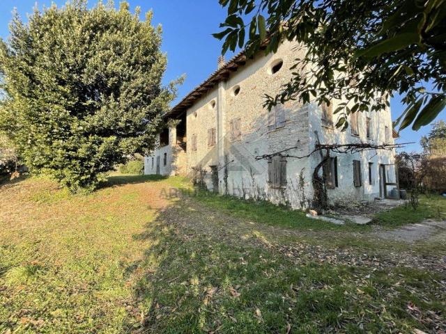 Country house or cottage in Via San Pio X, Cavaso del Tomba - Photo 1