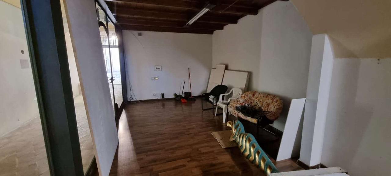 Negozio in , Spoleto, {3} - Foto 2