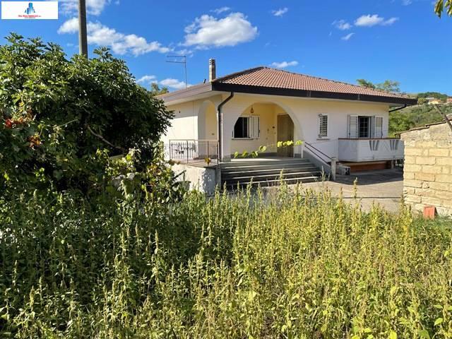 Casa indipendente in {3}, Contrada Vascavino - Foto 1