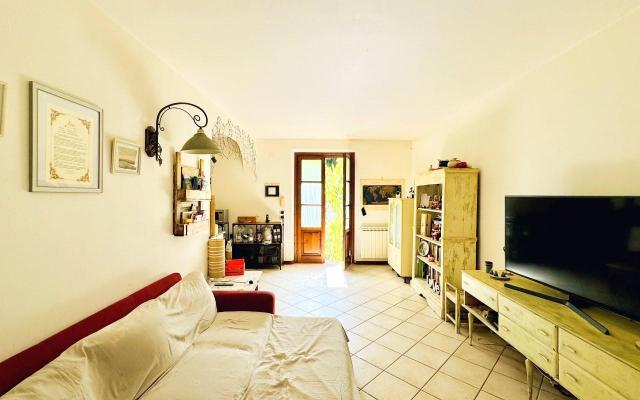 Porzione di casa in {3}, - Foto 1