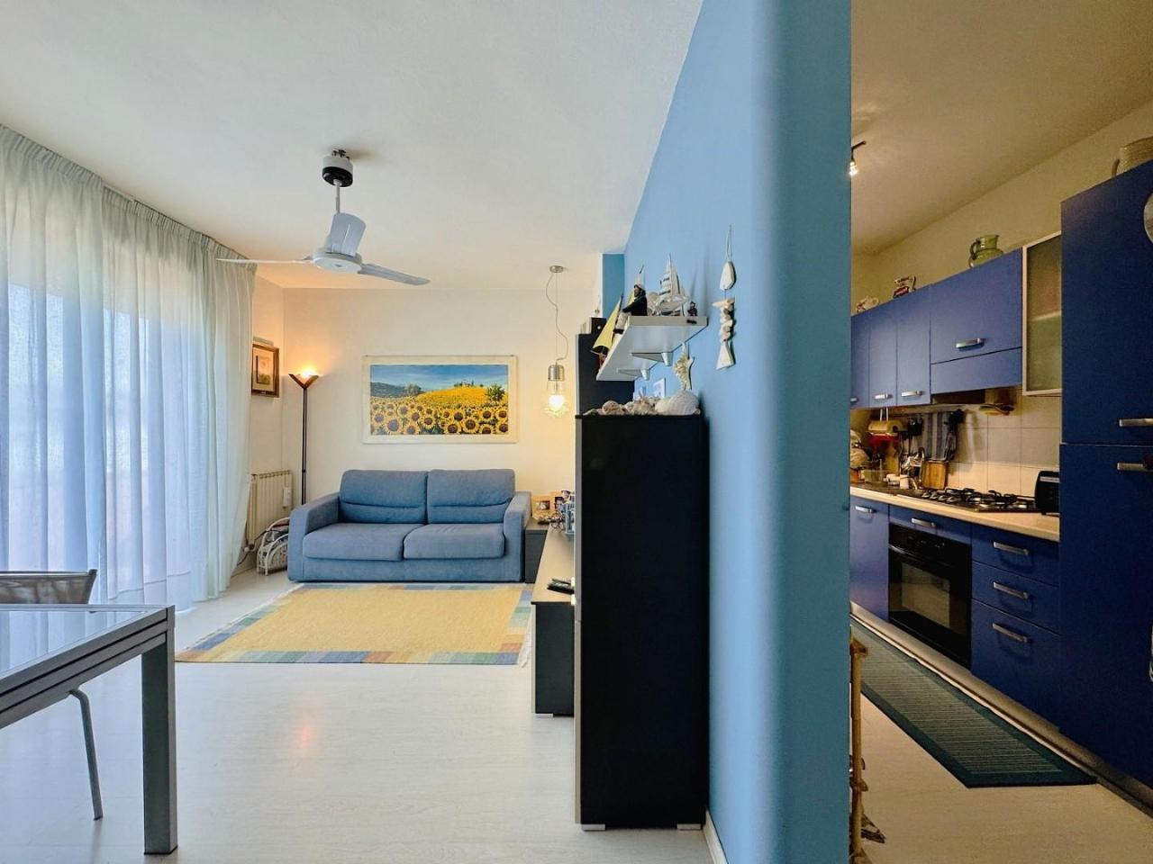 appartamento in vendita a Camaiore in zona Lido di Camaiore