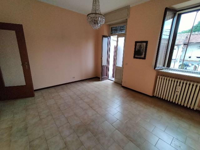 3-room flat in Via Cantoni, Castellanza - Photo 1