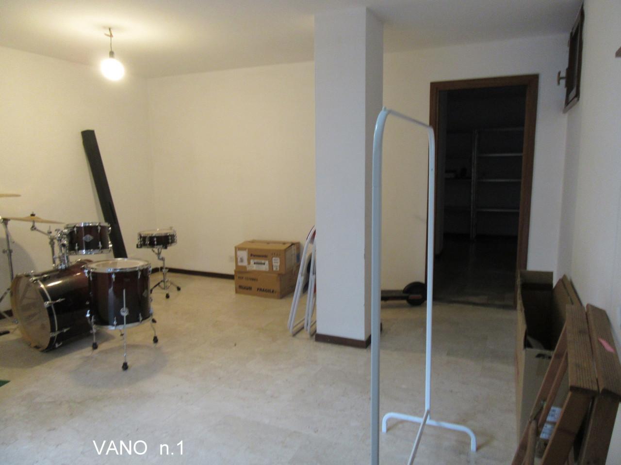 Magazzino in Via Palermo, Padova, {3} - Foto 2