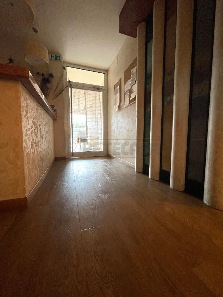 Palazzina commerciale in , Colceresa, {3} - Foto 2