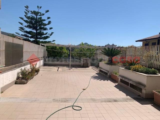 4-room flat, Vitulazio - Photo 1