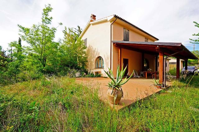 Country house or cottage in Strada Comunale La Privata, Cinigiano - Photo 1