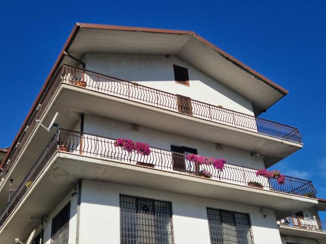 Apartament in Via degli Alpini, Carsoli - Photo 1