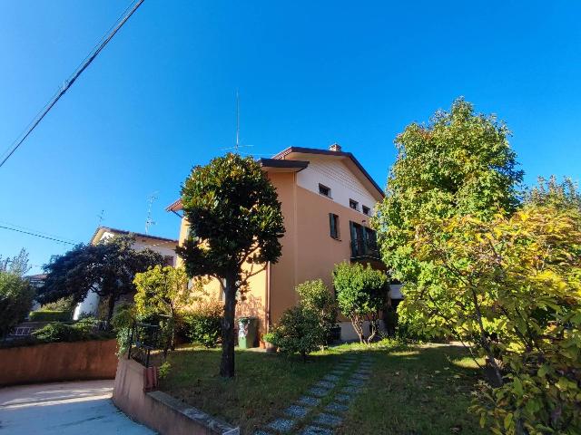 Villa in Via Terza Armata, Pordenone - Foto 1