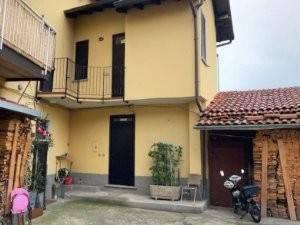 Detached house in Via Peloritana 89, Garbagnate Milanese - Photo 1