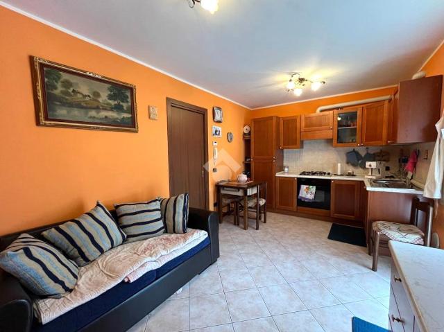 2-room flat in Via Giacinto Gambirasio 13, Clusone - Photo 1