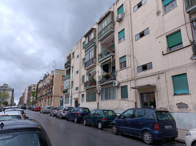 2-room flat in Via Pola 13, Messina - Photo 1