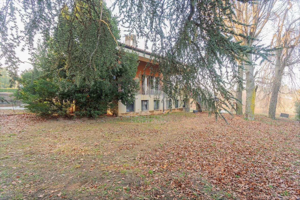 Villa plurifamiliare in vendita a Correzzana