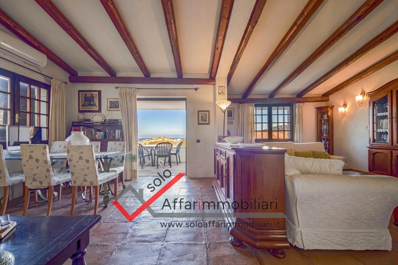 Villa in vendita a Arzachena
