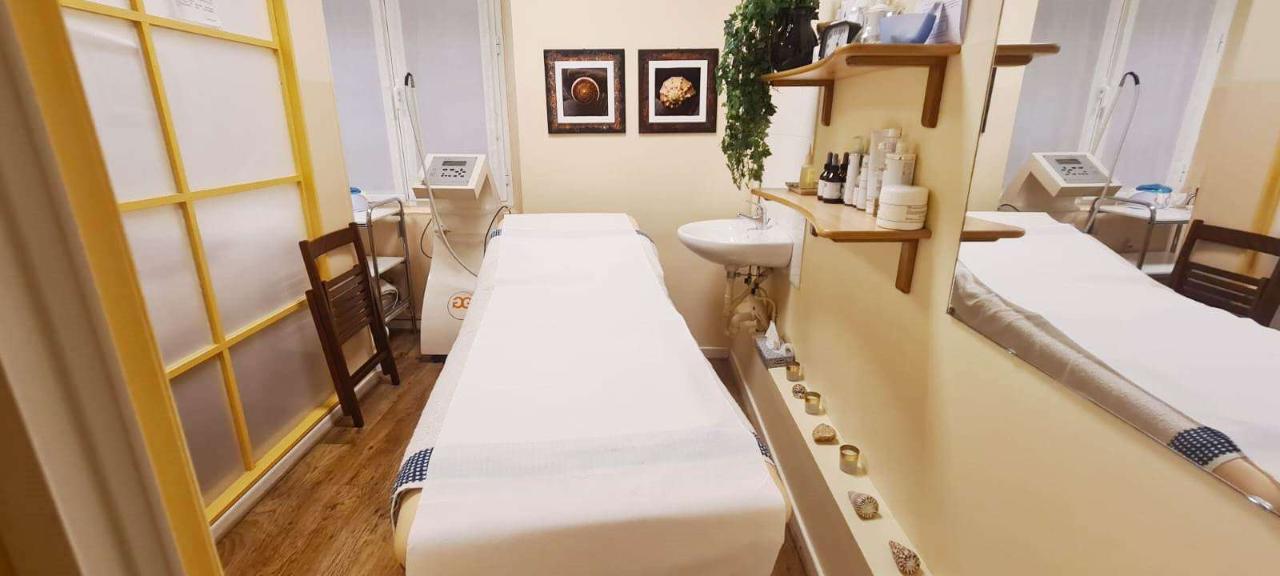 Centro estetico - Solarium - Benessere in , Sanremo, {3} - Foto 2