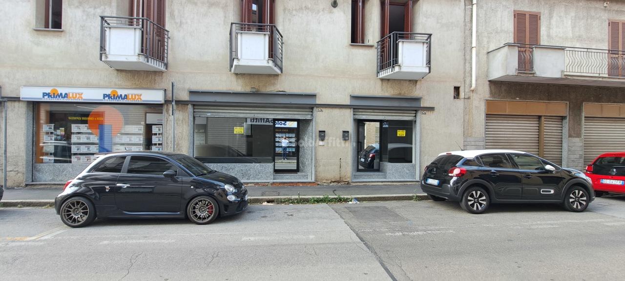 Negozio in Corso della Libertà 63/B, Cesano Maderno, {3} - Foto 1