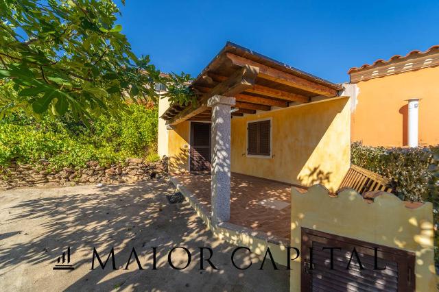 Terraced house in Via P. Mereu, Budoni - Photo 1