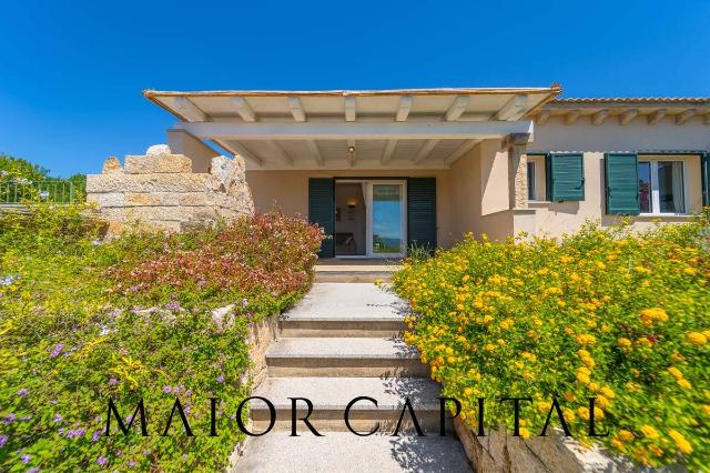 Terraced house in Viale Aldo Moro, Santa Teresa Gallura - Photo 1