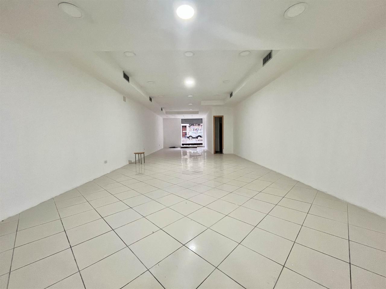 Negozio in , Palermo, {3} - Foto 1