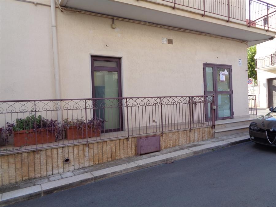 Locale commerciale in , Palo Del Colle, {3} - Foto 1