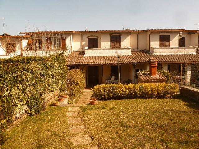 Terraced house in Viale Bonifacio Graziani, Rocca di Botte - Photo 1