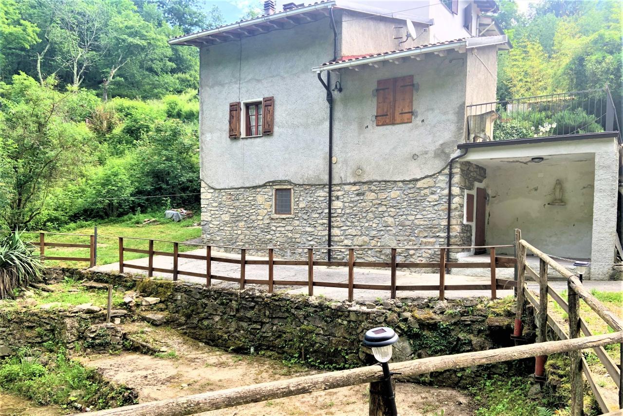Casa indipendente in vendita a Vernio
