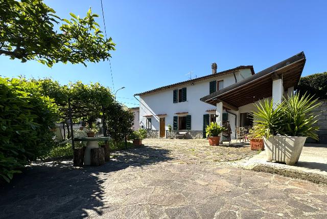 Detached house in Località Castagneta, Vernio - Photo 1