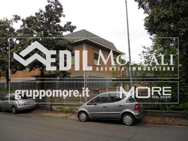 Capannone in Via Zarlati  100, Modena, {3} - Foto 1