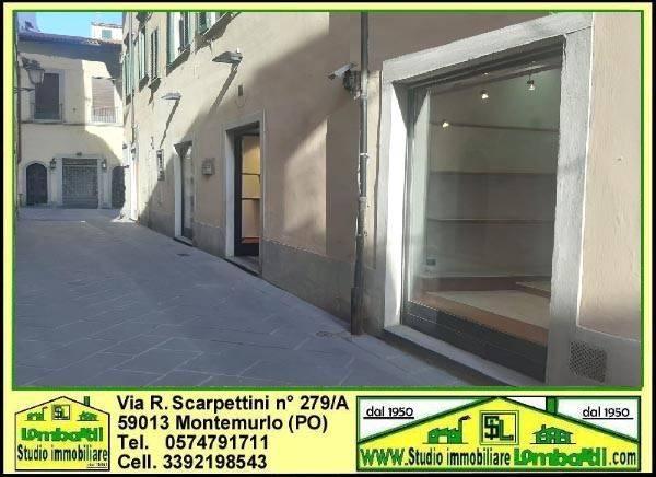 Negozio in Via Benedetto Cairoli 56, Prato - Foto 1