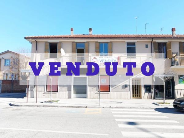 Negozio in Via Don Giovanni Minzoni 58, Avezzano, {3} - Foto 1