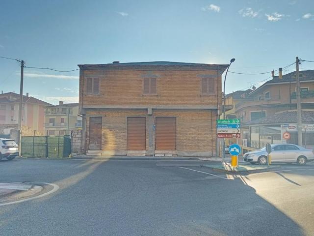 Casa indipendente in Via 20 Settembre 266, Avezzano - Foto 1