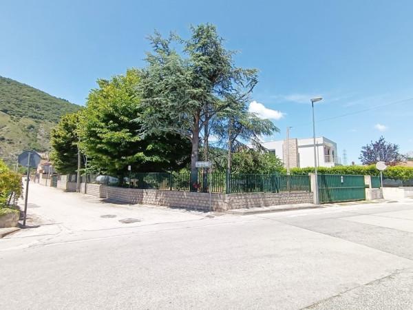 Negozio in Via Umberto De Felice, Avezzano, {3} - Foto 1