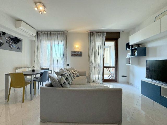 3-room flat in Via Adamello 1, Carugate - Photo 1