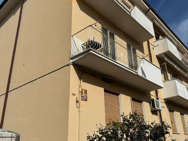 Zweizimmerwohnung in Via Monte Grappa, Sulmona - Foto 1