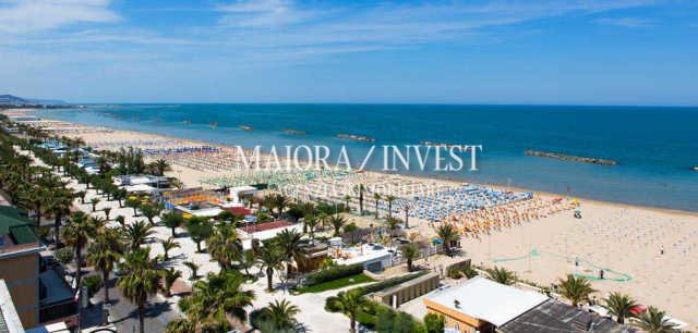 Palazzina commerciale in Lungomare, San Benedetto Del Tronto, {3} - Foto 2