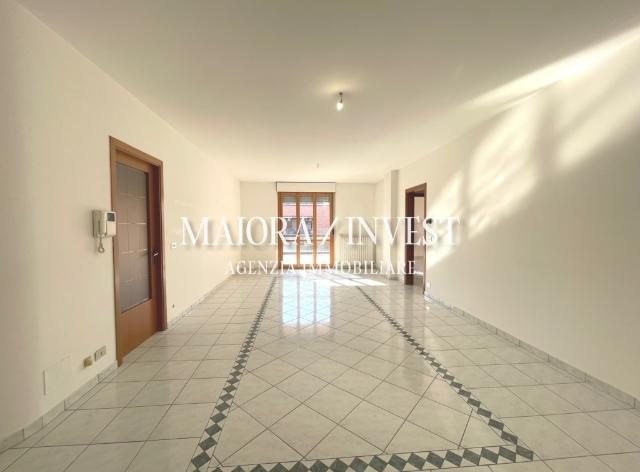 Apartament in {3}, Viale Alcide De Gasperi - Photo 1