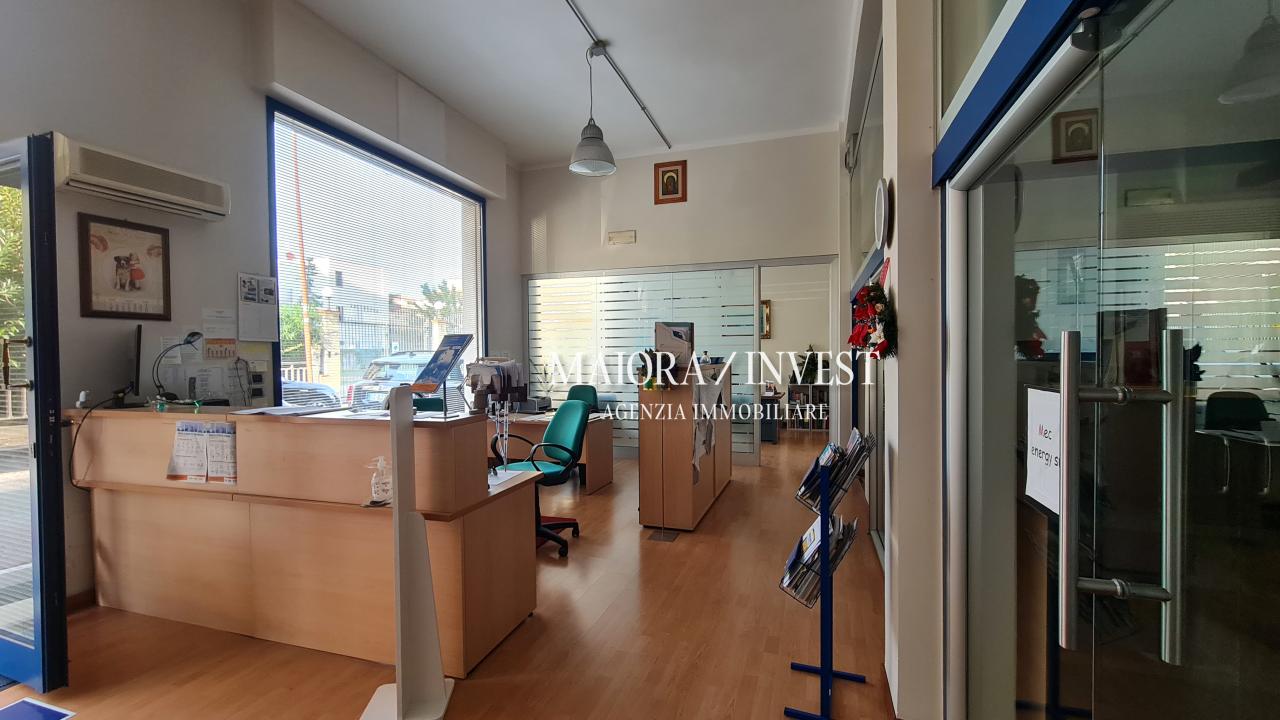 Negozio in Via Metauro, San Benedetto Del Tronto, {3} - Foto 2
