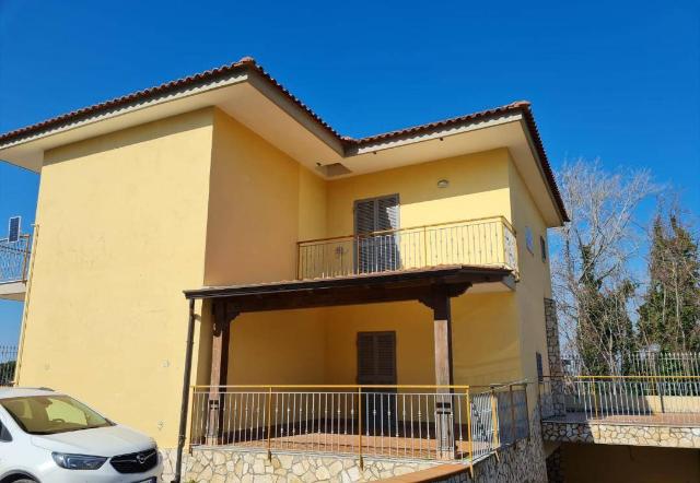 Villa in Via Monterusciello, Pozzuoli - Foto 1