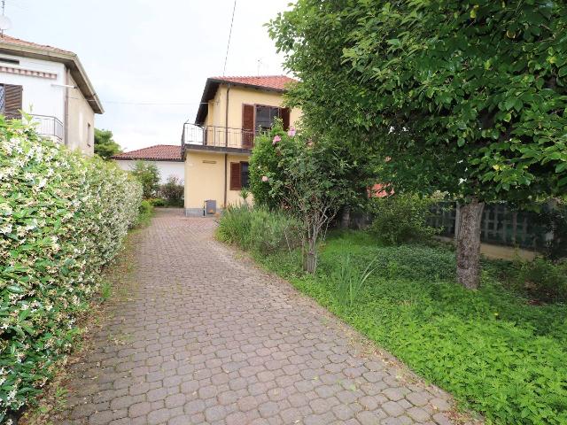 Mansion in Via Sicilia, Cesano Maderno - Photo 1