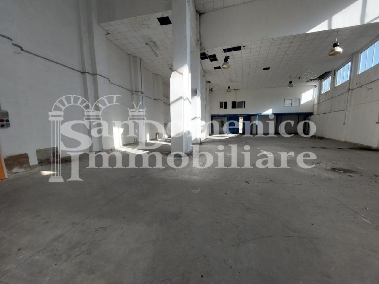 Capannone in , Livorno, {3} - Foto 1