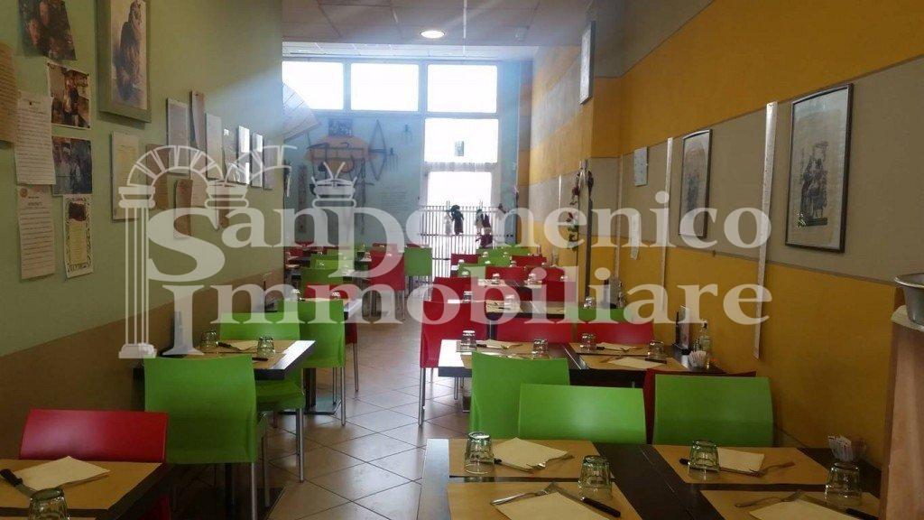 Esercizio commerciale in , Cascina, {3} - Foto 1
