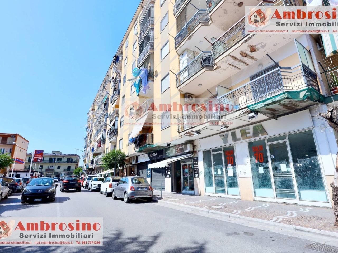 Negozio in Via Sette Re 34, Arzano, {3} - Foto 1