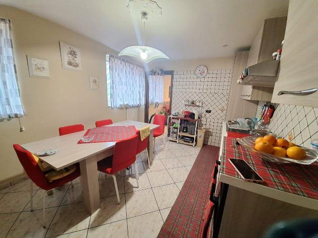 Vierzimmerwohnung in Via Petraro, Castellammare di Stabia - Foto 1